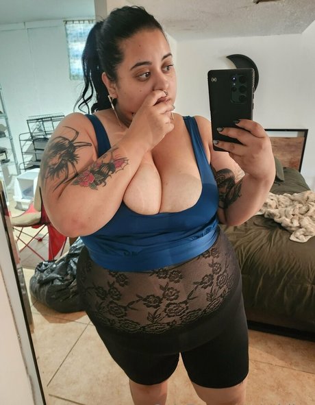 adriivy セクシーモデル 写真