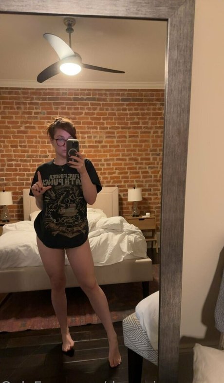 ナチュラルガールズオンリーファン 美しいxxx 写真