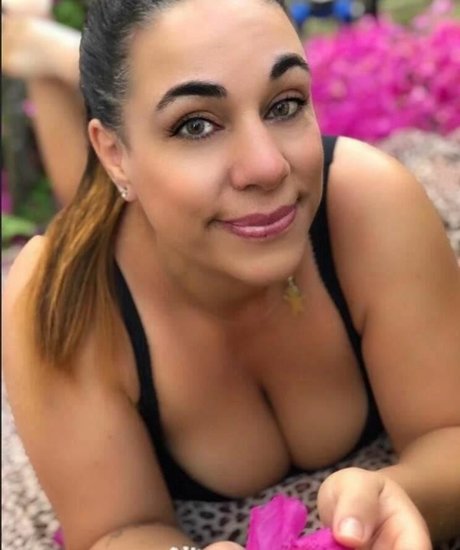 Denise Butterfly 完璧なモデル 写真
