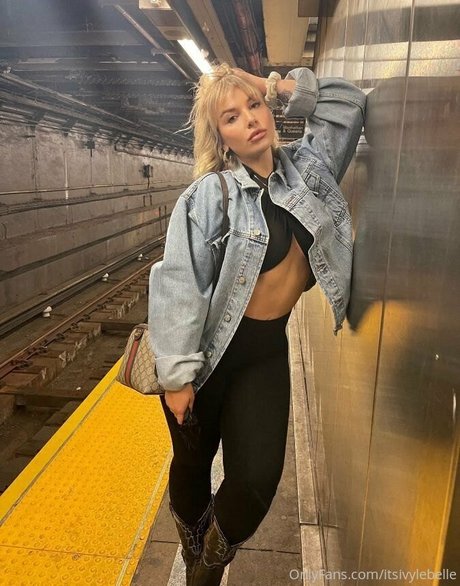 itsivylebelle 可愛い女優 アーカイブ