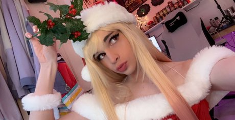 逆輪姦 オンリーファンズ セクシーヌード 写真