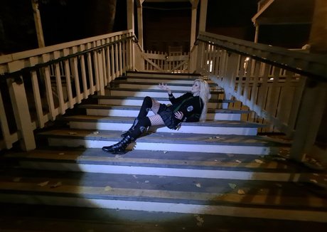 垂れ乳オンリーファンズ 無料裸 ギャラリー