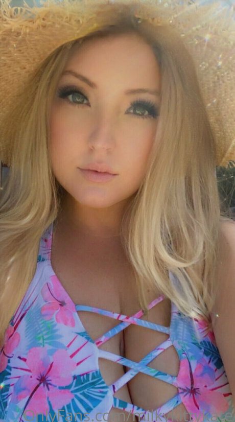 milkykittykate スター 写真