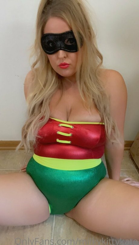 milkykittykate ヌード女優 画像