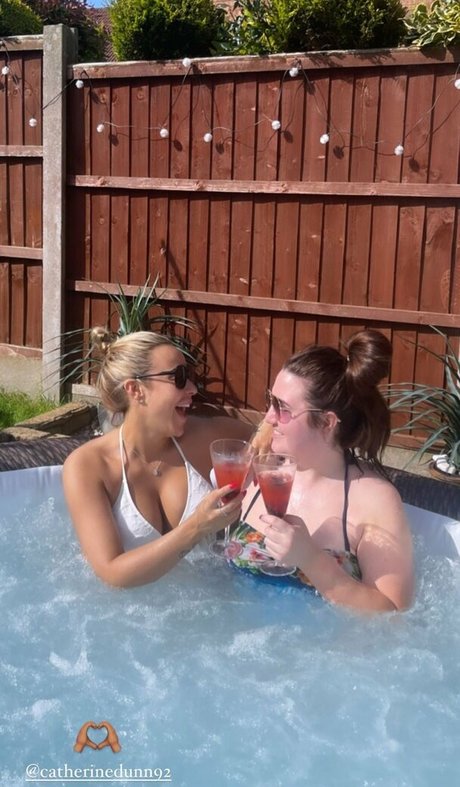 Stephanie Davis 裸のポルノスター 画像