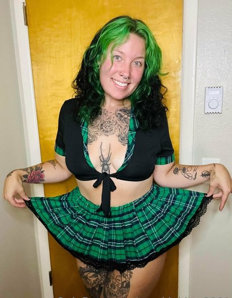 いたずらなオンリーファンズ エロチック 写真
