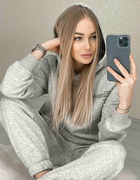 haileycherry 無料女優 写真