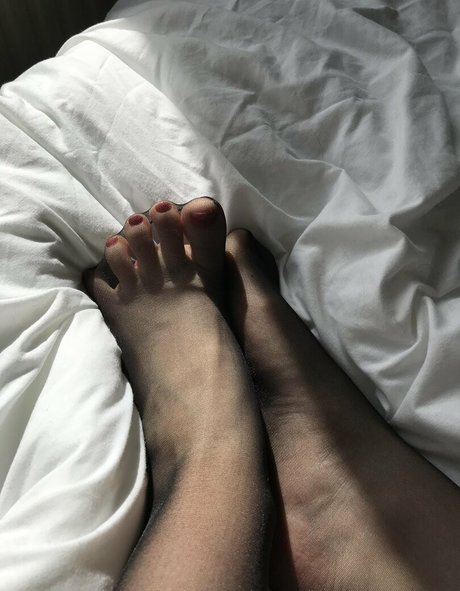 flotudor アダルトモデル 写真