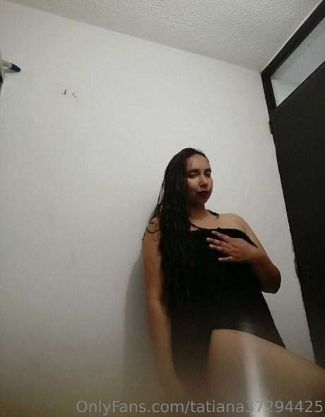 tatarica ポルノモデル 写真