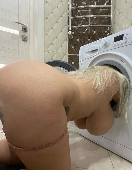 メガオンリーファン 裸 写真