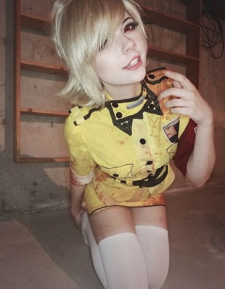 Meggii Cosplay 裸のポルノスター ギャラリー