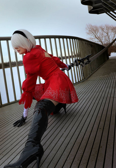 Meggii Cosplay 裸の女優 写真