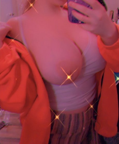巨乳クーガーオンリーファンズ セクシー ギャラリー