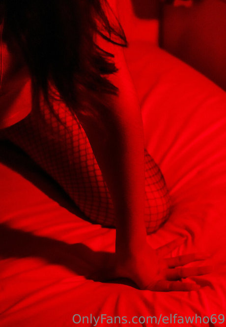 elfawho69 素敵なモデル 写真
