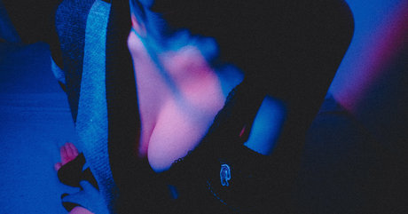 elfawho69 アダルトモデル 写真