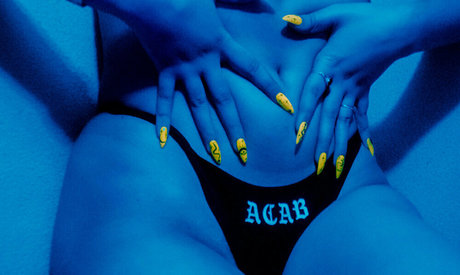 elfawho69 ホットなスター 写真