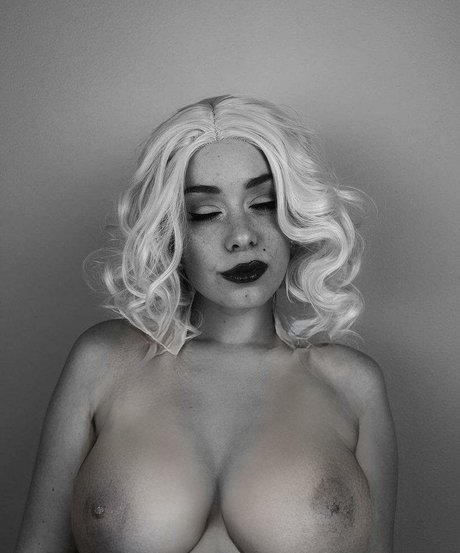 Dos Cavazos セックスモデル 写真