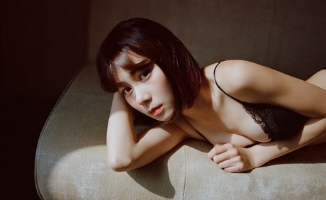 ABBIE    a b b i e ポルノスター 写真