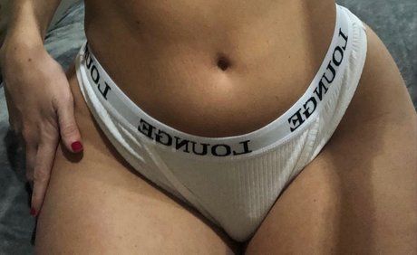 ELLA RAY トップモデル 写真