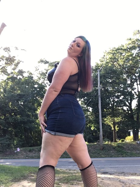 赤毛の熟女オンリーファンズ 美しいxxx 画像