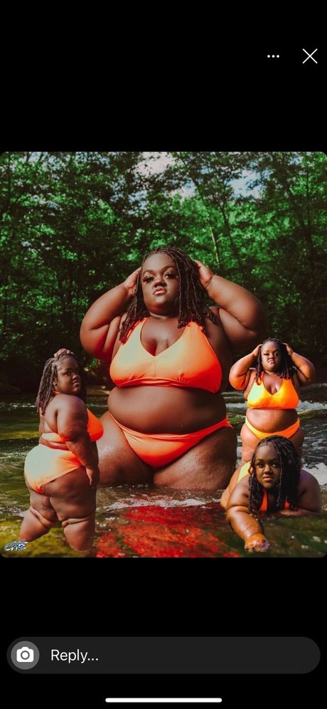 Fun Sized Henny セックススター 写真