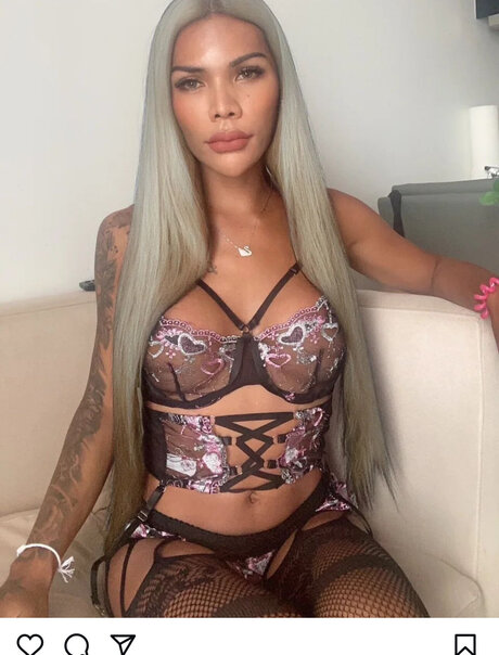 金髪巨乳オンリーファンズ トップ アーカイブ