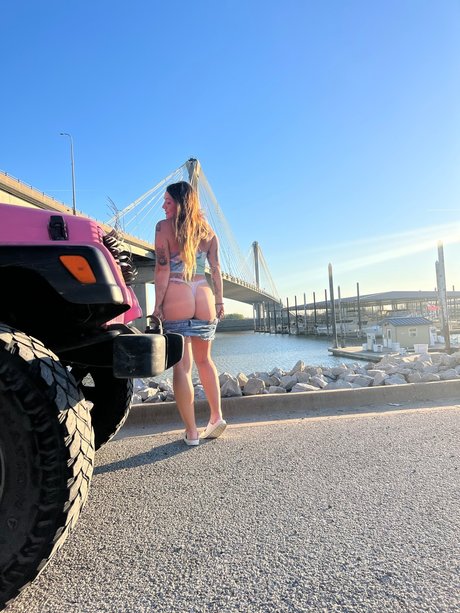 Courtneyyy 完璧な女優 写真