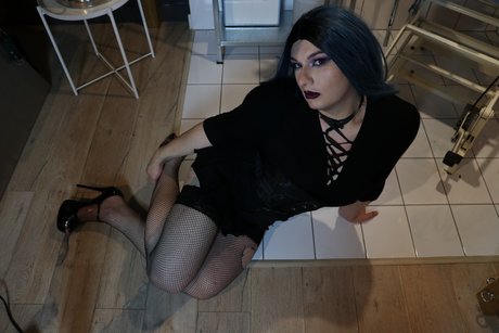 AllindaBack ポルノスター エロティック 写真