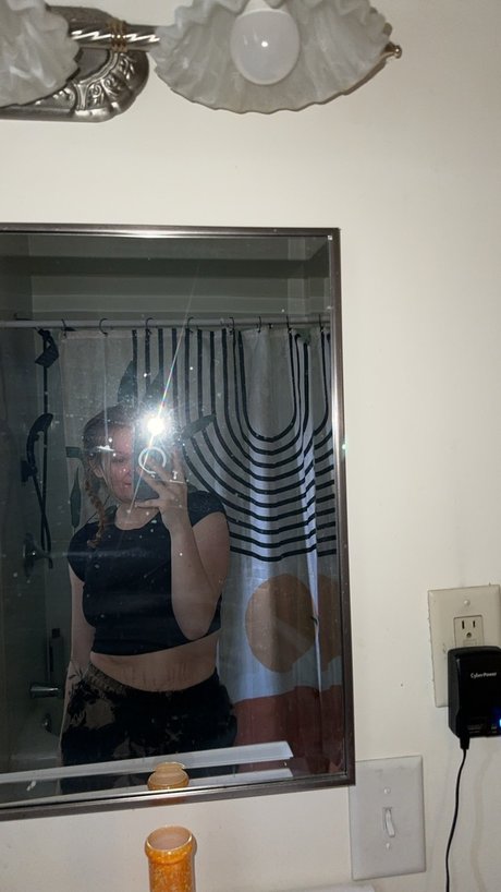 Nevaeh Ostrander 素敵なスター 写真