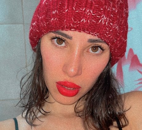 Ailu Riveros 女優 写真