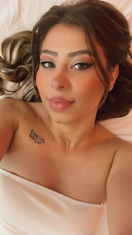 Alexissweety ポルノスター 美しい 写真