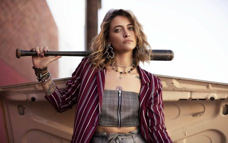 Paris Jackson ポルノスター 写真
