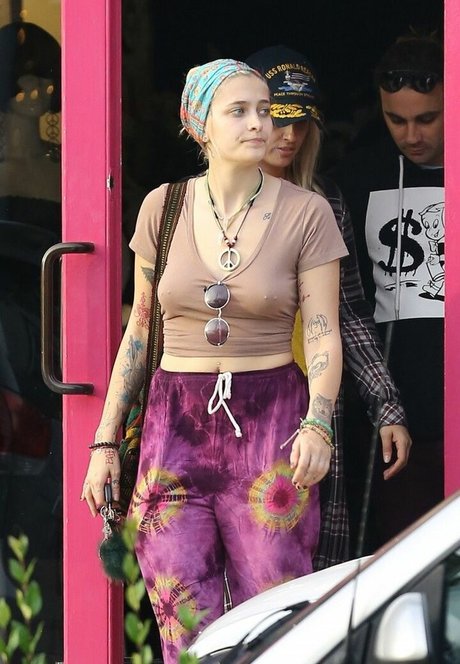 Paris Jackson スター 裸 写真