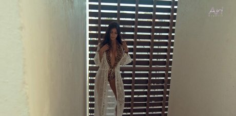 Ari Dugarte 女優 写真