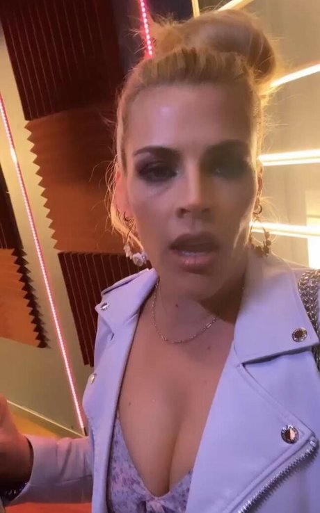 Busy Phillips ヌードスター 画像