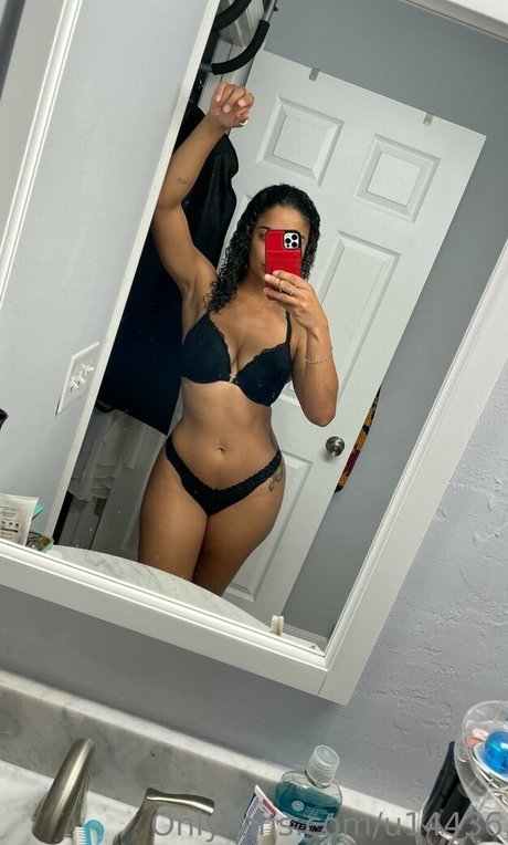 赤毛の痴女オンリーファンズ 無料セクシー 写真
