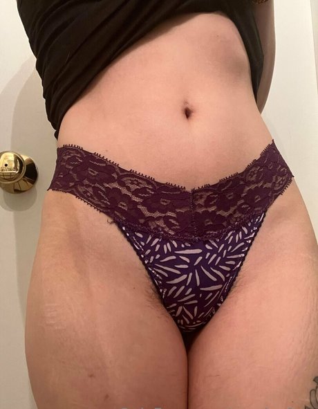 痩せた美女オンリーファンズ セクシー 写真