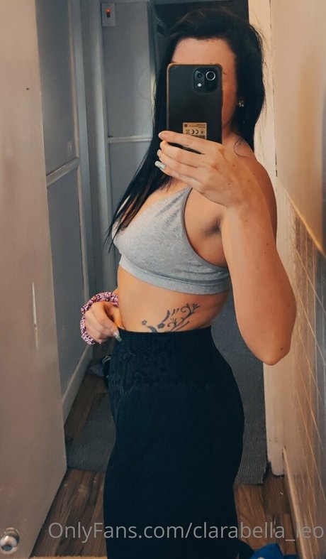 clarabella leo xxxポルノスター 写真