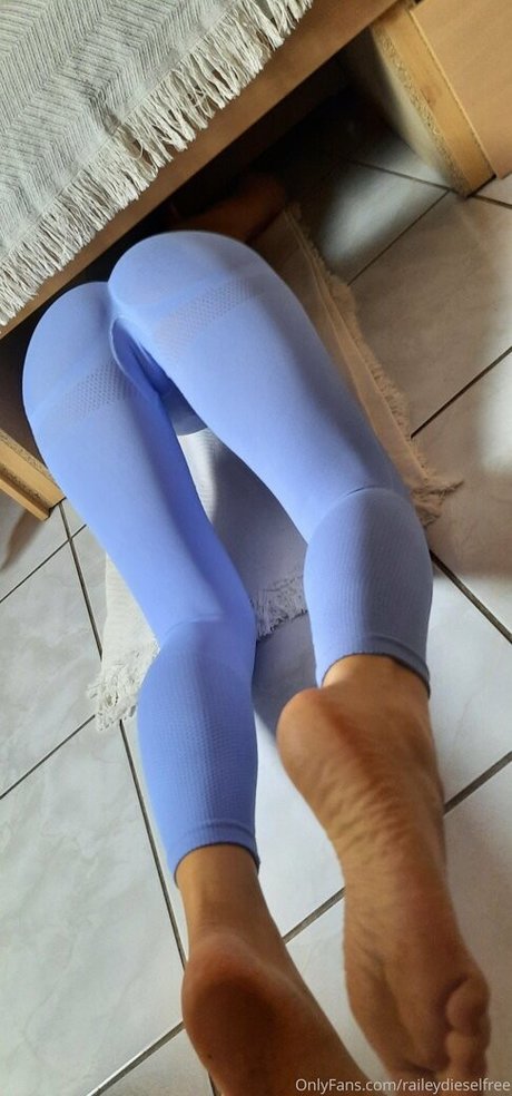 raileyfree 裸のポルノスター 写真