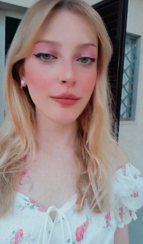 Agnese Innocente スター 画像