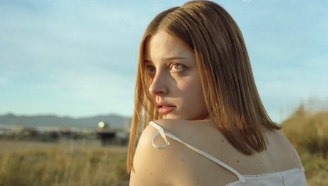 ヌーディストオンリーファンズ 美しい裸 ギャラリー