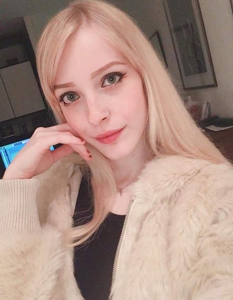 Agnese Innocente ホットなスター 画像