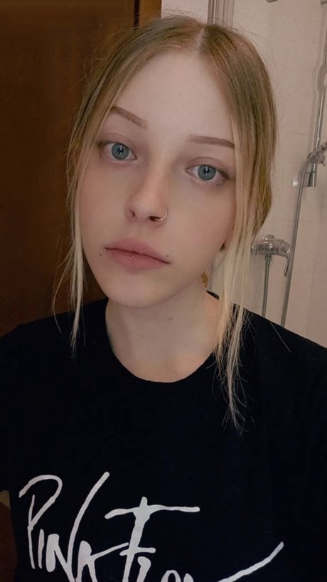 Agnese Innocente 独占ポルノスター 写真