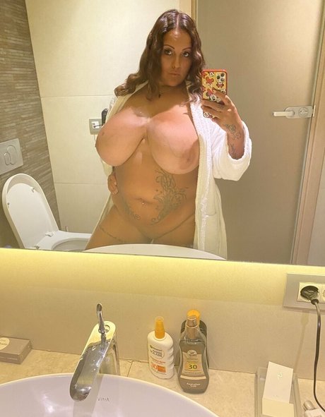 BBC カム オンリーファンズ セクシーヌード 写真