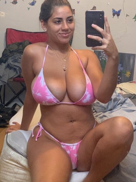 Lyss Savage profile image