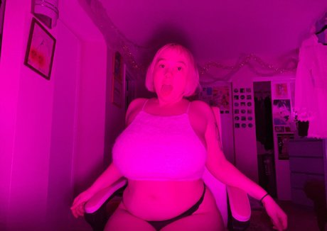 bunnygorll top profile image