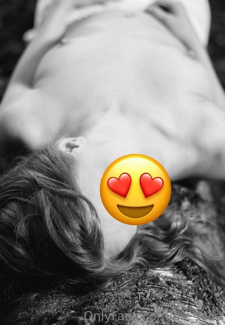 POVティーンオンリーファンズ 美しいxxx 写真