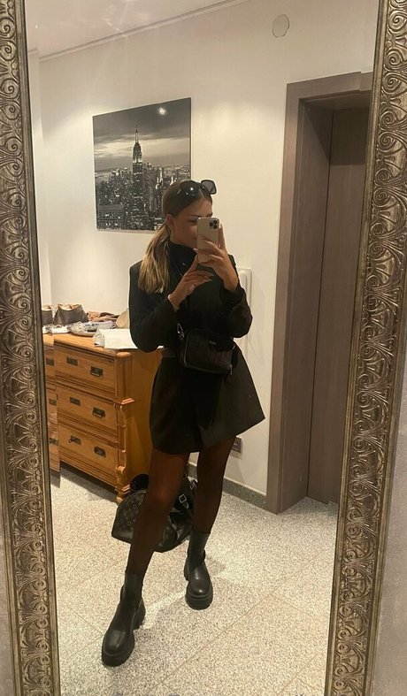 lucia lpz エロティックなスター 写真