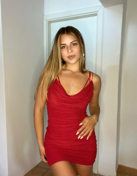lucia lpz 独占女優 写真