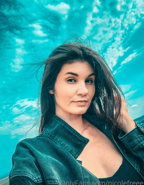 nicolefreee 高品質のスター 写真